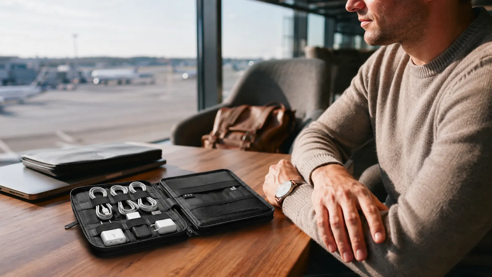 FYY Electronics Organizer Review: The Cable Bag I've Carried on 30 Trips
